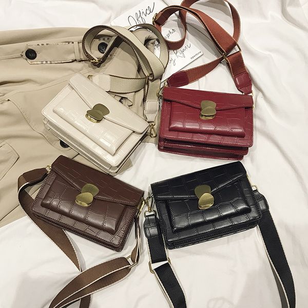 original design 2020 original design new style alligator pattern square bag fashion wide shoulder belt messenger bag
original design 2020 original design new style alligator pattern square bag fashion wide shoulder belt messenger bag