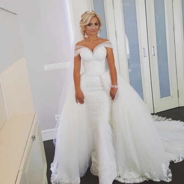 chic mermaid lace wedding dresses off the shoulder neck appliqued beaded bridal gowns with detachable train tulle trumpet robe de mariée, White
chic mermaid lace wedding dresses off the shoulder neck appliqued beaded bridal gowns with detachable train tulle trumpet robe de mariée, White