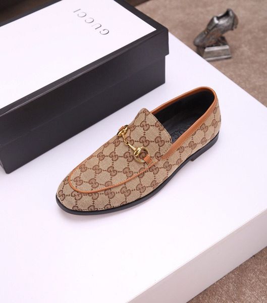 19ss fashion business dress men shoes 2019 new classic leather men's suits shoes fashion slip on dress shoes men oxfords, Black 
19ss fashion business dress men shoes 2019 new classic leather men's suits shoes fashion slip on dress shoes men oxfords, Black