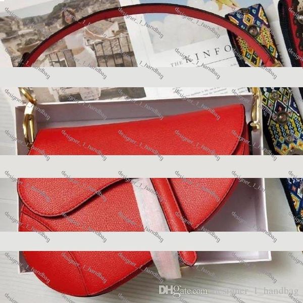 2019 new fashion classic ladies shoulder bag saddle bag fashion metal letter handbag style awesome accessories
2019 new fashion classic ladies shoulder bag saddle bag fashion metal letter handbag style awesome accessories