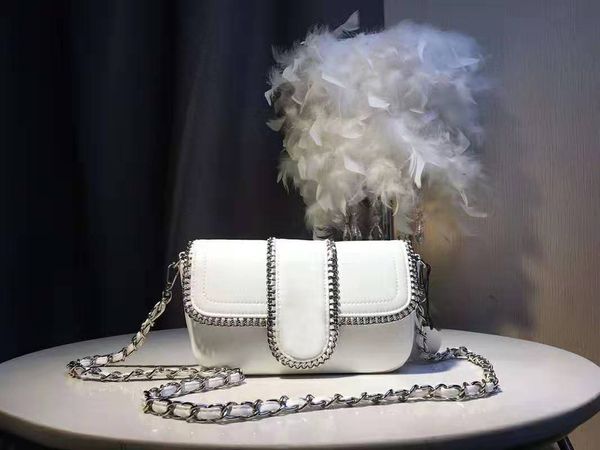 2020 fashion ladies shoulder bag fashion style trend clamshell chain bag perfect line full and delicate shoulder bag 20 13 7 ing
2020 fashion ladies shoulder bag fashion style trend clamshell chain bag perfect line full and delicate shoulder bag 20 13 7 ing