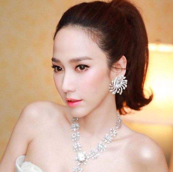 2019 new wedding water drop crystal earrings in bohemia earrings for women jewelry fashion wedding statement earrings accessorie, Golden
2019 new wedding water drop crystal earrings in bohemia earrings for women jewelry fashion wedding statement earrings accessorie, Golden