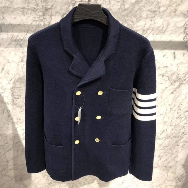 хлопок-полушерстяной белый 4-бар arm нашивка navy blue coat спорта thom коричневые золотые кнопки двубортный женщина мужской костюм пиджак, White;black
хлопок-полушерстяной белый 4-бар arm нашивка navy blue coat спорта thom коричневые золотые кнопки двубортный женщина мужской костюм пиджак, White;black