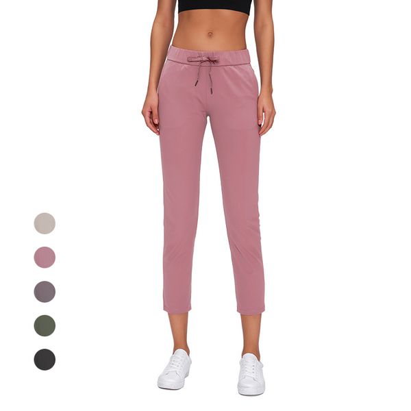 2020 cream waist drawstring sport fitness cropped joggers women naked-feel fabric mid-rise training gym yoga capri pants, White;red
2020 cream waist drawstring sport fitness cropped joggers women naked-feel fabric mid-rise training gym yoga capri pants, White;red