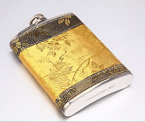 8oz mini pocket stainless steel hip flask set gift for man whiskey hip flasks with box
8oz mini pocket stainless steel hip flask set gift for man whiskey hip flasks with box