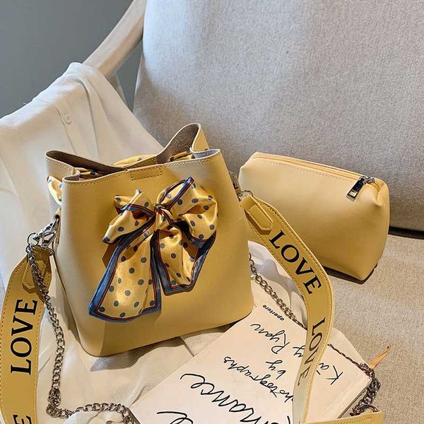 2020 новый дизайнерские женщины сумки кожа pu ковш сумки на ремне женщины моды большие емкости crossbody посыльного сумки для девочек
2020 новый дизайнерские женщины сумки кожа pu ковш сумки на ремне женщины моды большие емкости crossbody посыльного сумки для девочек