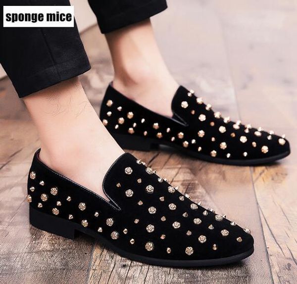 men casual shoes fashion slip-on business oxfords shoe rivet spike flats shoe formal dress wedding shoes zapatilla hombre e6, Black 
men casual shoes fashion slip-on business oxfords shoe rivet spike flats shoe formal dress wedding shoes zapatilla hombre e6, Black