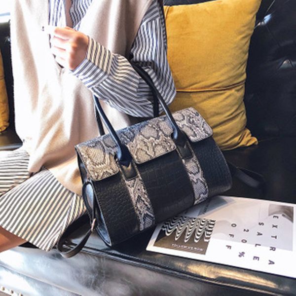 alligator handbags women crocodile pattern crossbody bags lady pu messenger bags female shoulder crossbody purse sale
alligator handbags women crocodile pattern crossbody bags lady pu messenger bags female shoulder crossbody purse sale