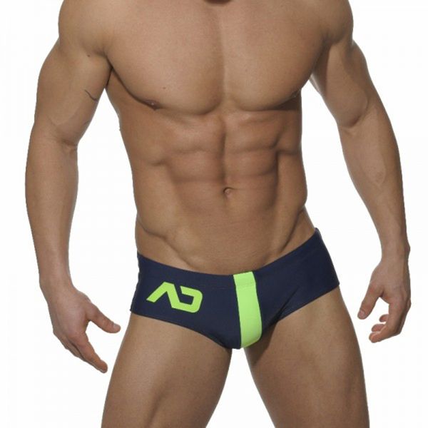 new style men triangular swimming trunks fashion man tight swimming trunks within drawstring springs beach briefs men's
new style men triangular swimming trunks fashion man tight swimming trunks within drawstring springs beach briefs men's
