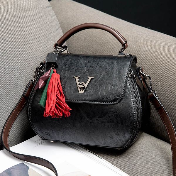 2019 women bags v letters handbags lady shoulder crossbody bag tassel women messenger bag 
2019 women bags v letters handbags lady shoulder crossbody bag tassel women messenger bag