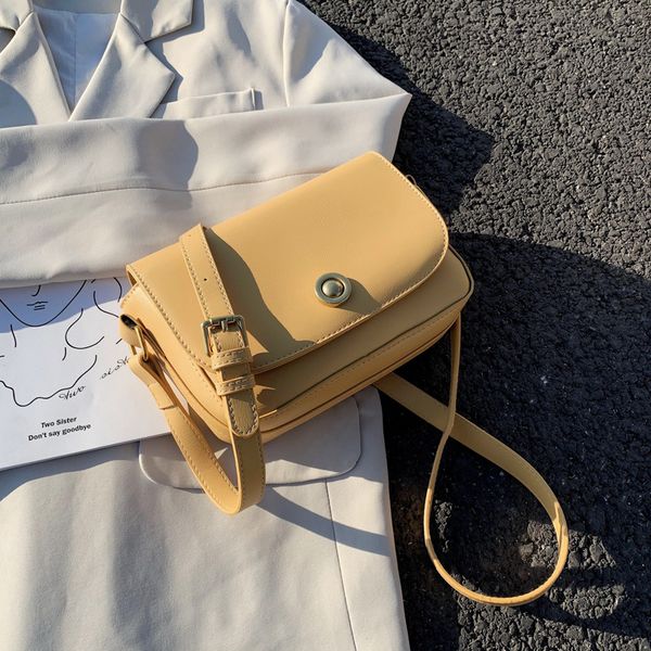2020 new shoulder bag women's casual fashion korean version lock small square bag messenger handbag
2020 new shoulder bag women's casual fashion korean version lock small square bag messenger handbag
