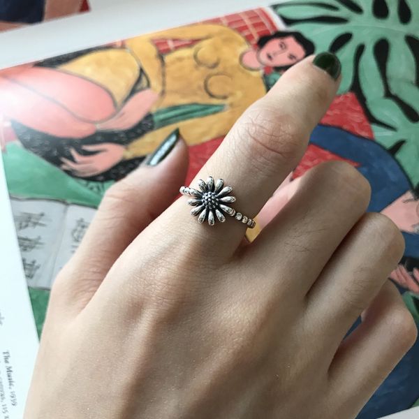 lady's retro authentic s925 sterling silver fine jewelry retro sun flower rings open adjust j421, Golden;silver
lady's retro authentic s925 sterling silver fine jewelry retro sun flower rings open adjust j421, Golden;silver
