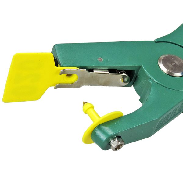 hlzs-farm livestock pig ear label number 001-100 copper head earrings pig equipment animal cattle identification card pet supplies
hlzs-farm livestock pig ear label number 001-100 copper head earrings pig equipment animal cattle identification card pet supplies