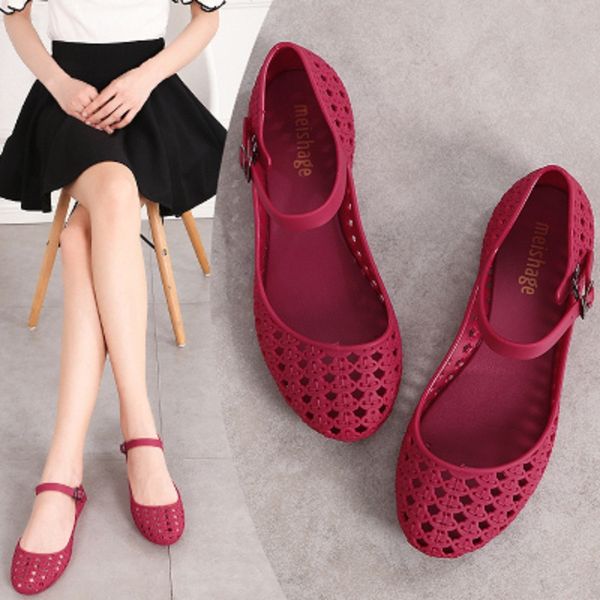 sandals women 2020 new summer hollow flat shoes shallow mouth jelly shoes lightweight comfortable beach hole, Black
sandals women 2020 new summer hollow flat shoes shallow mouth jelly shoes lightweight comfortable beach hole, Black