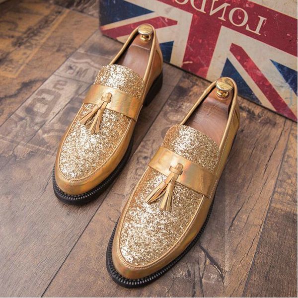 new men dress loafer driving lazy shoes men flat black golden formal shoe patent leather casual shoes a51-68
new men dress loafer driving lazy shoes men flat black golden formal shoe patent leather casual shoes a51-68