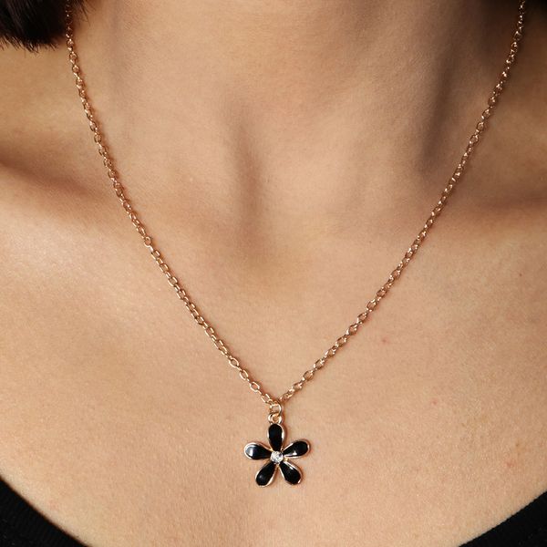 european enamel black color flowers chain necklaces pendants for women holiday berloques femme trinket jewelry gifts colar, Golden;silver
european enamel black color flowers chain necklaces pendants for women holiday berloques femme trinket jewelry gifts colar, Golden;silver