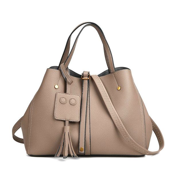 fashion tassel women shoulder bags leather handbags ladies tote bag soft leather female messenger crossbody bag cs130
fashion tassel women shoulder bags leather handbags ladies tote bag soft leather female messenger crossbody bag cs130