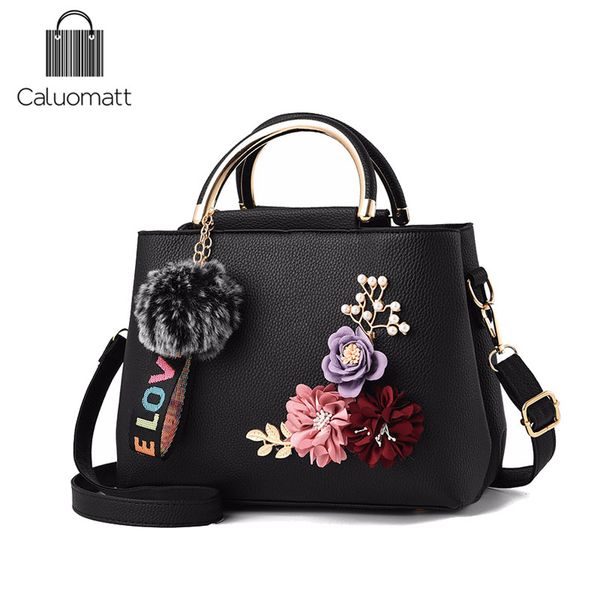 caluomawomen кожи сумочка женская сумка плеча tote цветов подвеска femme fur ball подвеска роскошные дизайнерские crossbody сумки
caluomawomen кожи сумочка женская сумка плеча tote цветов подвеска femme fur ball подвеска роскошные дизайнерские crossbody сумки