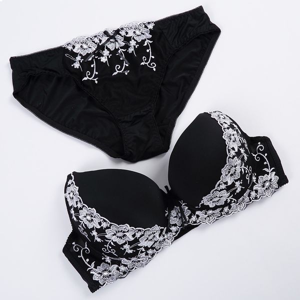 вышивка bcd женщины bra set франция большой размер бюстгальтера краткие наборы хлопка sexy push up lace нижнее белье big panty set, Red;black
вышивка bcd женщины bra set франция большой размер бюстгальтера краткие наборы хлопка sexy push up lace нижнее белье big panty set, Red;black