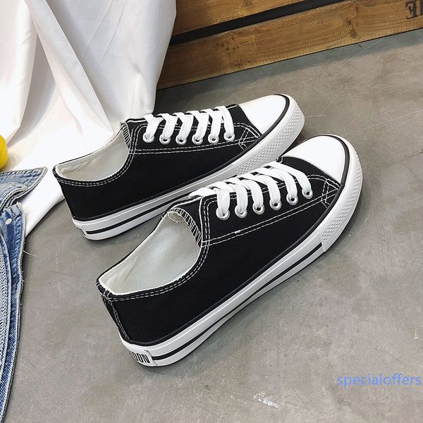 te15 man spring casual shoes breathable light men lace-up new women s leather shoes wild personality shoes fashion big size 39-46, Black 
te15 man spring casual shoes breathable light men lace-up new women s leather shoes wild personality shoes fashion big size 39-46, Black