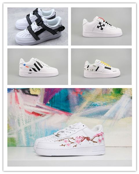 box 2019 new men women low cut one 1 ca ual hoe white black dunk port kateboarding hoe cla ic af fly trainer high neaker 36 45 
box 2019 new men women low cut one 1 ca ual hoe white black dunk port kateboarding hoe cla ic af fly trainer high neaker 36 45