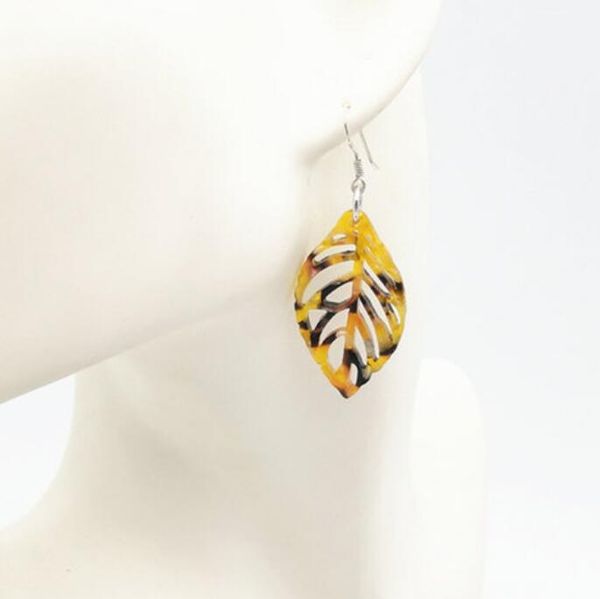 jewelry s925 sterling silver needle earrings hollow out leaves resin stud earrings simple for women, Golden
jewelry s925 sterling silver needle earrings hollow out leaves resin stud earrings simple for women, Golden