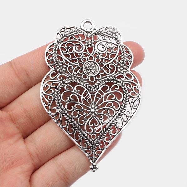 4pcs large hollow filigree charms antique silver viana heart pendant for necklace earring jewelry findings making 74x49mm
4pcs large hollow filigree charms antique silver viana heart pendant for necklace earring jewelry findings making 74x49mm