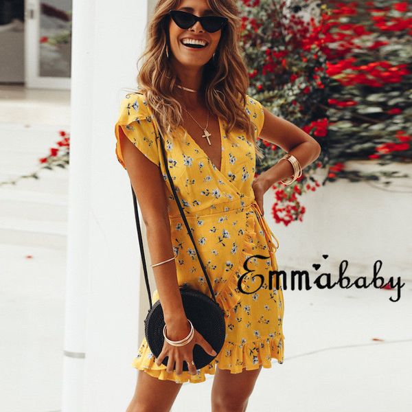summer dress 2018 women deep v-neck yellow flower print dresses ruffle hem folds bohemian style belt mini beach dress, Black;gray
summer dress 2018 women deep v-neck yellow flower print dresses ruffle hem folds bohemian style belt mini beach dress, Black;gray