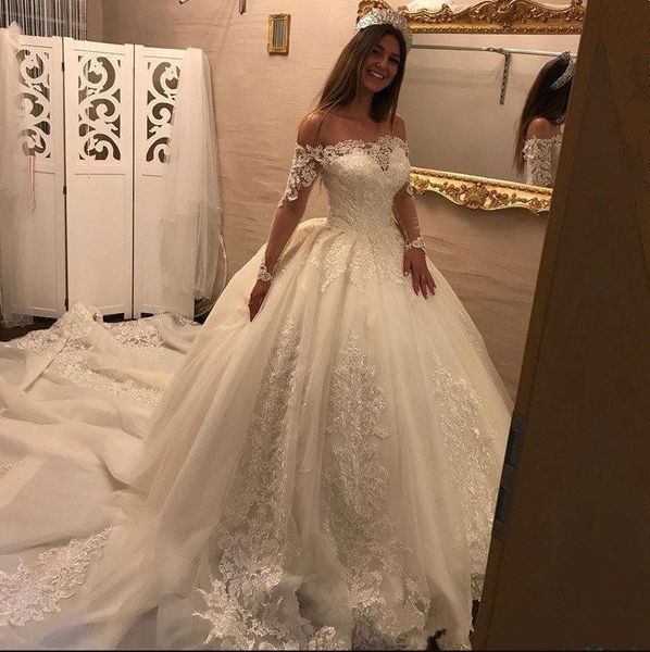 lace arabic 2019 wedding dresses muslim long sleeve ball gown tulle bridal dresses vintage off shoulder wedding gowns custom made, White
lace arabic 2019 wedding dresses muslim long sleeve ball gown tulle bridal dresses vintage off shoulder wedding gowns custom made, White