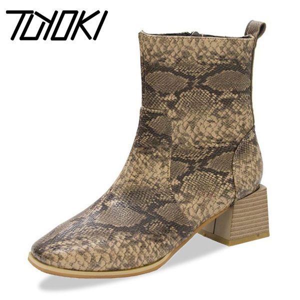 tuyoki women high heels boots zipper ankle botas snake print autumn fashion woman shoes party footwear boots size 35-42, Black
tuyoki women high heels boots zipper ankle botas snake print autumn fashion woman shoes party footwear boots size 35-42, Black