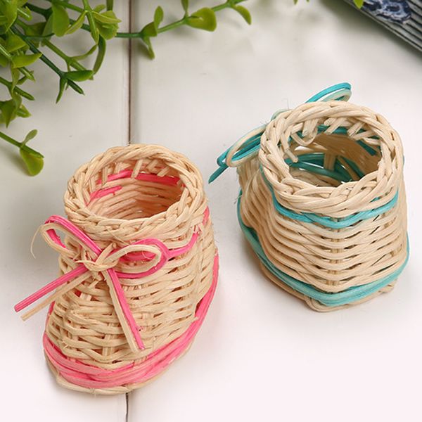 cute pink blue straw shoe table basket dried flowers vase with storage function home decoration vases
cute pink blue straw shoe table basket dried flowers vase with storage function home decoration vases