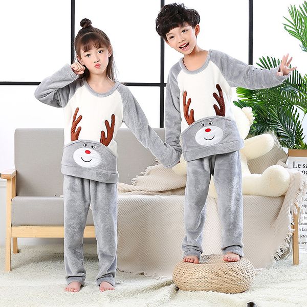 autumn and winter children's flannel pajamas female boy home service suit gray boy and girl protection coral fleece two-piece y200328, Blue;red
autumn and winter children's flannel pajamas female boy home service suit gray boy and girl protection coral fleece two-piece y200328, Blue;red
