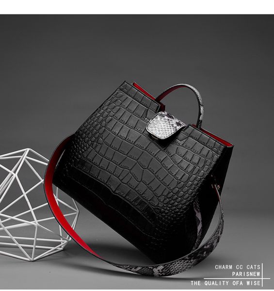 crocodile women handbag snakeskin wide shoulder strap bucket bag designer shoulder bag buckle high capacity totes 2019
crocodile women handbag snakeskin wide shoulder strap bucket bag designer shoulder bag buckle high capacity totes 2019