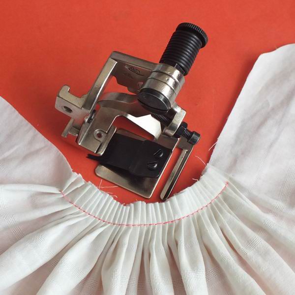 new industrial sewing machine parts pleating presser foot sewing machine wrinkles presser foot clothing pleating, Black
new industrial sewing machine parts pleating presser foot sewing machine wrinkles presser foot clothing pleating, Black