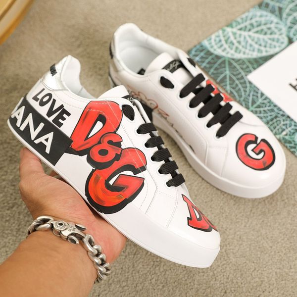 new design men and women casual shoes d fashion couple graffiti casual shoes g flat comfortable color sneakers size 35-45, Black
new design men and women casual shoes d fashion couple graffiti casual shoes g flat comfortable color sneakers size 35-45, Black