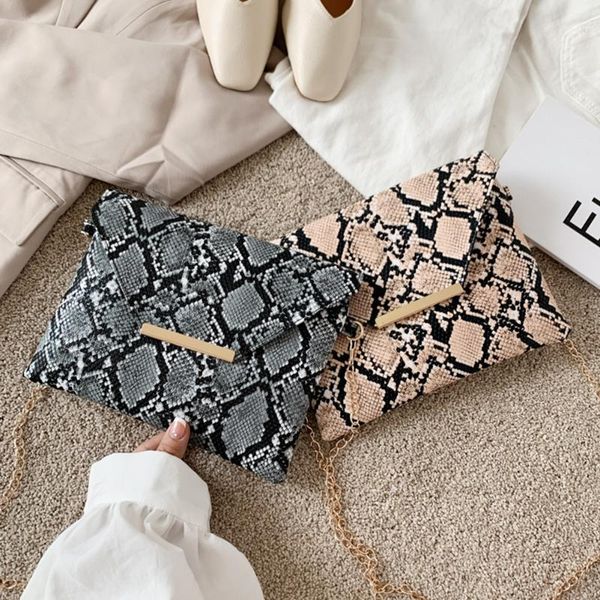 women pu envelope travel flap handbags ladies snake skin shoulder messenger bag simple shoulder messenger bag
women pu envelope travel flap handbags ladies snake skin shoulder messenger bag simple shoulder messenger bag