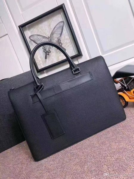 classic men's tote bag italian designer designer men's briefcase fashion business style leather zipper closed opening multi-layer
classic men's tote bag italian designer designer men's briefcase fashion business style leather zipper closed opening multi-layer