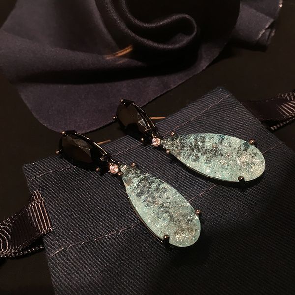 fashion-water drop earrings women trendy crystal blue pendant earring fashion catwalk 925 silver jewelery hipping
fashion-water drop earrings women trendy crystal blue pendant earring fashion catwalk 925 silver jewelery hipping