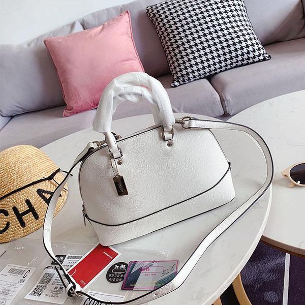 lady shell handbag with stripe small size classic designer tote crossbody shoulder bags messenger bags 25cm ing
lady shell handbag with stripe small size classic designer tote crossbody shoulder bags messenger bags 25cm ing