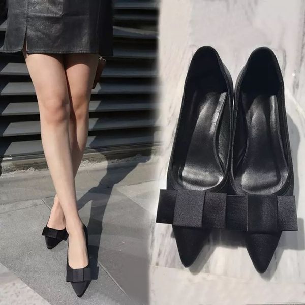 2019 simple and versatile ol summer new real silk fabric flower pointed thick heel womens shoes work single shoes, Black
