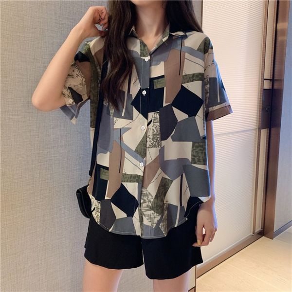 retro graffiti contrast geometric printed chiffon shirt women loose leisure short sleeves blouse streetwear harajuku korean top, White
retro graffiti contrast geometric printed chiffon shirt women loose leisure short sleeves blouse streetwear harajuku korean top, White