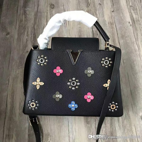Whole ale fa hion brand female capucine de igner bag houlder handbag me enger bag monogrram flower handbag m54311 
Whole ale fa hion brand female capucine de igner bag houlder handbag me enger bag monogrram flower handbag m54311