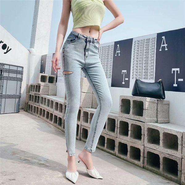 summer new street fashion women's jeans with washed holes and small feet, women's jeans with low waist and thin stretch pants, Blue
summer new street fashion women's jeans with washed holes and small feet, women's jeans with low waist and thin stretch pants, Blue