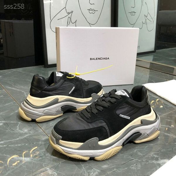 2020 new leisure high grade sneaker casual shoes for men's women whiter black sports breathable shoe size 35-45
2020 new leisure high grade sneaker casual shoes for men's women whiter black sports breathable shoe size 35-45