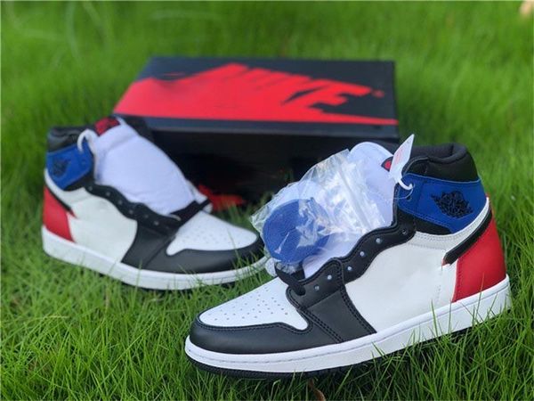 2020 air 1 high sp 3 2.0 red blue black white men women basketball shoes sports sneakers with original box da2728-100
2020 air 1 high sp 3 2.0 red blue black white men women basketball shoes sports sneakers with original box da2728-100