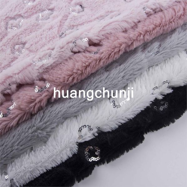 2019 new plush sequins embroidered clothing scarves toys bags shoes and hats home service home textile faux fabric 160*180cm/pcs, Black;white
2019 new plush sequins embroidered clothing scarves toys bags shoes and hats home service home textile faux fabric 160*180cm/pcs, Black;white
