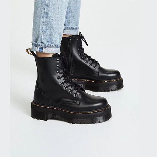 Dr Martin's Martin Boots woman Soft cowhide leather Inner cashmere Winter Martin boots cowskin flat heel Classic chunky with box
Dr Martin's Martin Boots woman Soft cowhide leather Inner cashmere Winter Martin boots cowskin flat heel Classic chunky with box