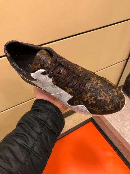 Top Luxury Designers Design Men's Sports Shoes, Leisure Shoes, Comfortable insoles, Dimensions 38-45
Top Luxury Designers Design Men's Sports Shoes, Leisure Shoes, Comfortable insoles, Dimensions 38-45