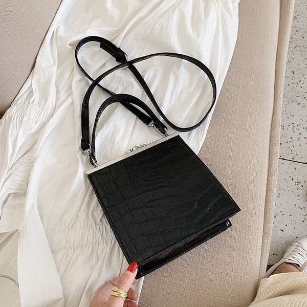 2020 new fashion shoulder crossbody bags for women pu leather females messenger bag ladies purses hand bags
2020 new fashion shoulder crossbody bags for women pu leather females messenger bag ladies purses hand bags