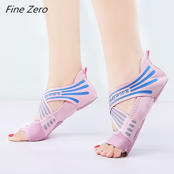 fine zero women's half toe grip non-slip for yoga pilates training shoes professional yoga shoes five-finger fitness floor
fine zero women's half toe grip non-slip for yoga pilates training shoes professional yoga shoes five-finger fitness floor